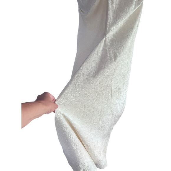 Nicole Miller sweetheart jacquard Strapless Wedding Gown Size 6 - Picture 8 of 15